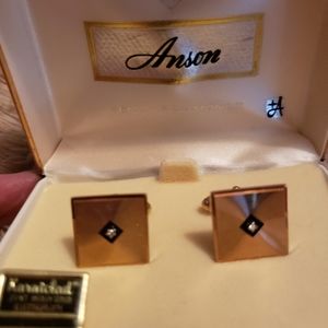 Cufflinks